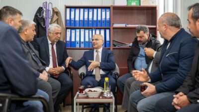 Malatya Büyükşehir Belediye Başkanı Sami Er, “Depremin yaralarını sarmakla kalmıyor,