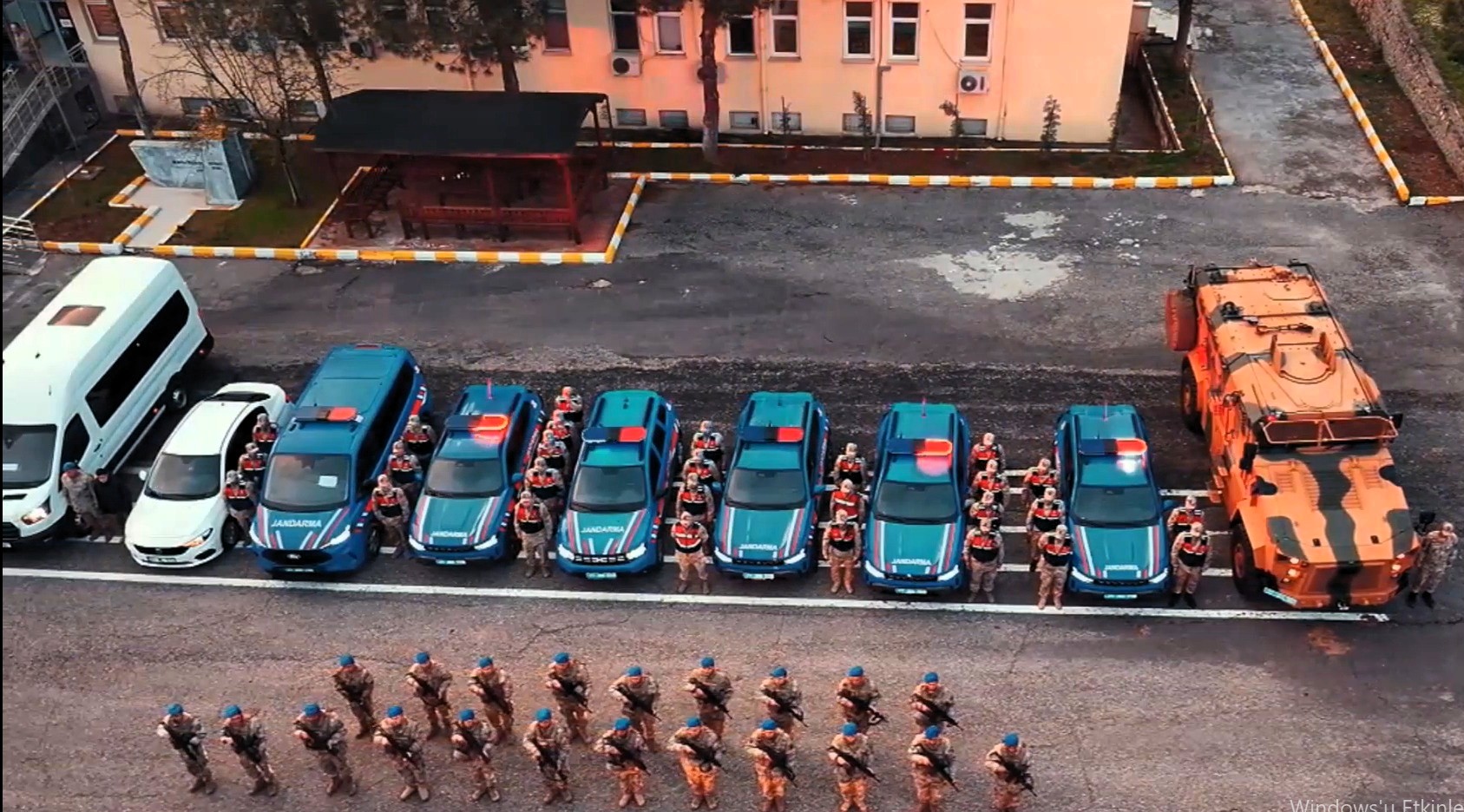 Jandarma Genel Komutanlığı koordinesinde 12 ilde 14 ayrı organize suç