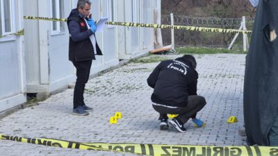 Malatya’nın Yeşilyurt ilçesinde aile içi tartışma silahlı kavgaya dönüştü. Bacanaklar