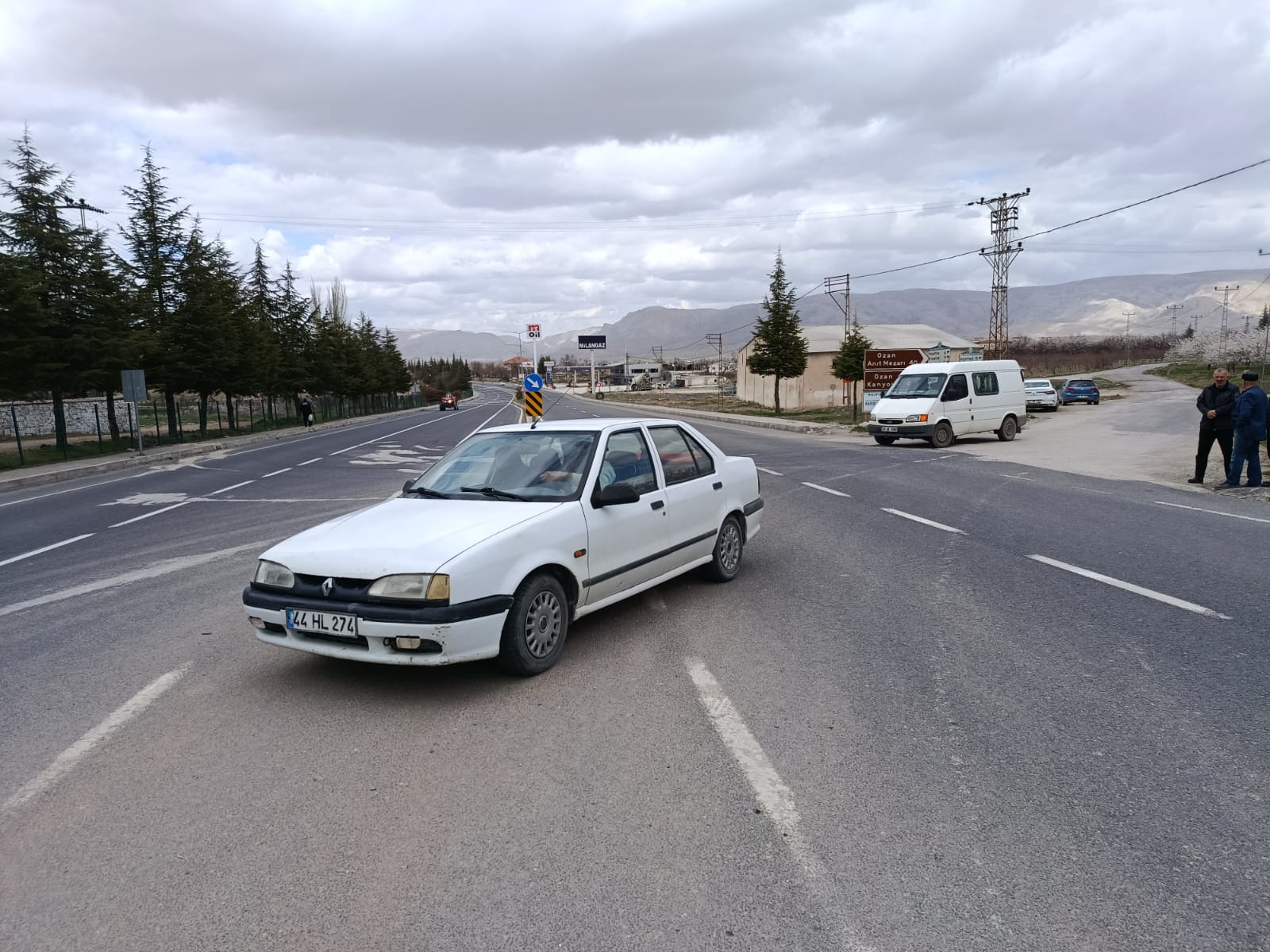 Malatya’nın Darende ilçesine bağlı Balaban Mahallesi içerisinden geçen D-300 Devlet