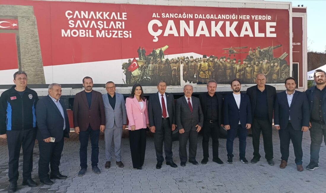 Çanakkale Savaşları Mobil Müzesi’nin Darende’ye gelmesiyle yüzlerce öğrenci tarihi yakından