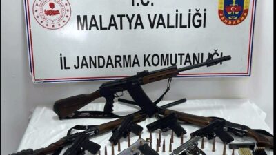 Malatya’da jandarma ekiplerinin düzenlediği operasyonda, ev ve iş yerlerine gizlenmiş