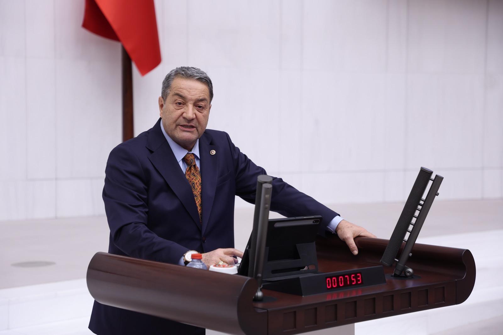 Malatya’da dolu yağışı sonrası kayısı bahçelerinde zarar oluştu. MHP Malatya