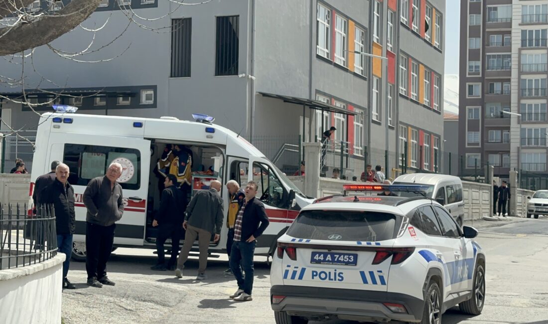 Malatya’da lise öğrencileri arasında çıkan kavgada 5 öğrenci bıçakla hafif