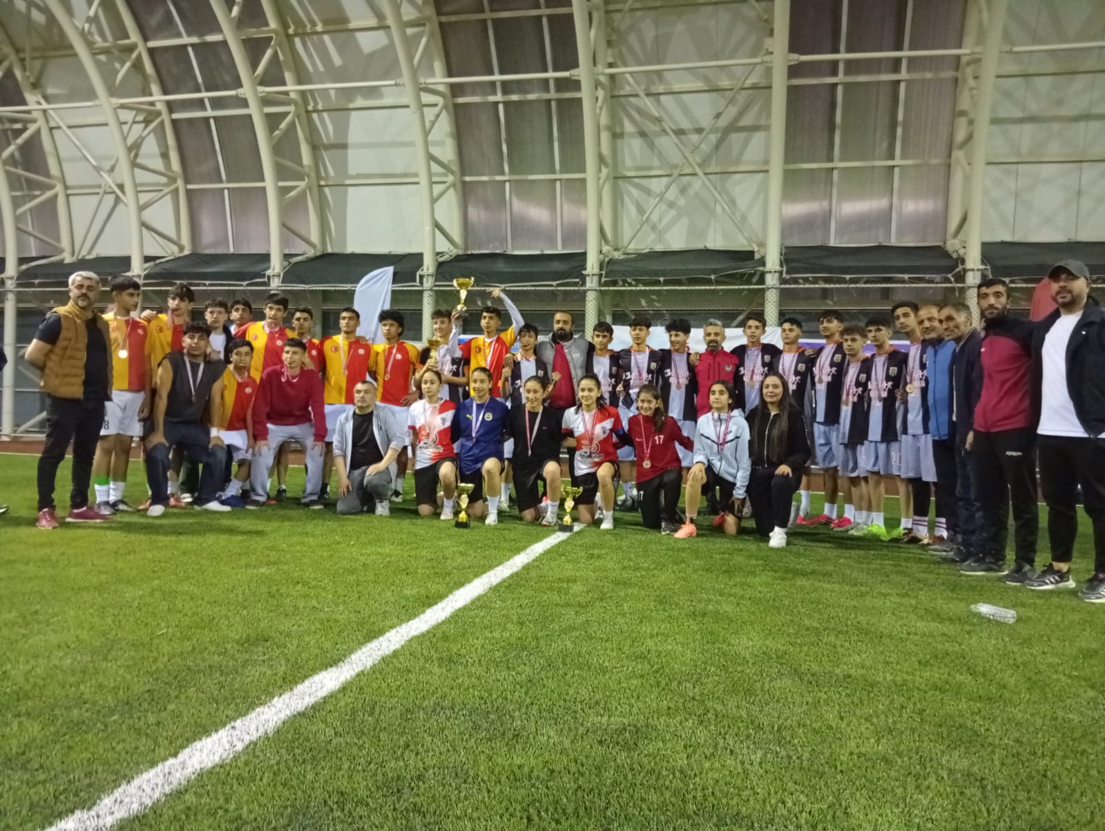 Malatya Gençlik ve Spor İl Müdürlüğü’nün düzenlediği Polis Haftası Futbol