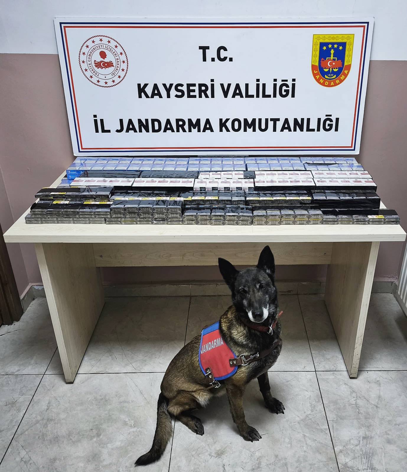Kayseri İl Jandarma Komutanlığı ekiplerince Kayseri-Malatya karayolunda durdurulan 2 ayrı