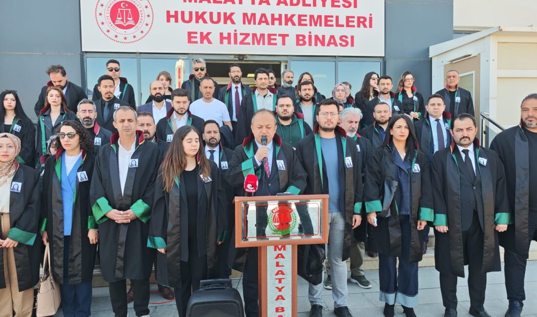 Malatya’da avukatlar, meslektaşları Avukat Hatice Kocaaefe’nin uğradığı saldırı sonucu hayatını