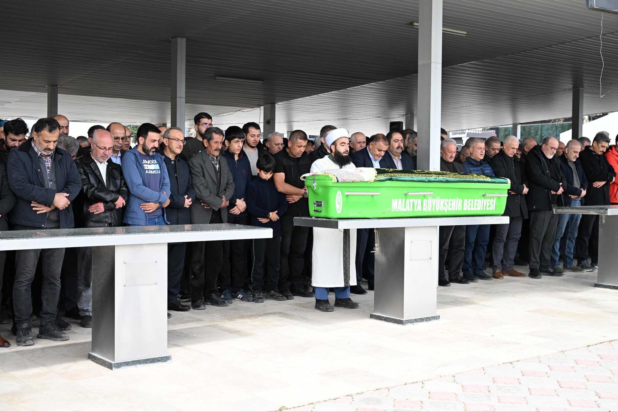 Malatya’da yüzme havuzunda fenalaşarak hayatını kaybeden sınıf öğretmeni Çiğdem Karagülle,