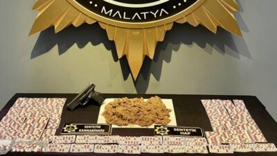 Malatya’da sokak satıcılarına yönelik operasyonda 5 şüpheli yakalandı, yüklü miktarda