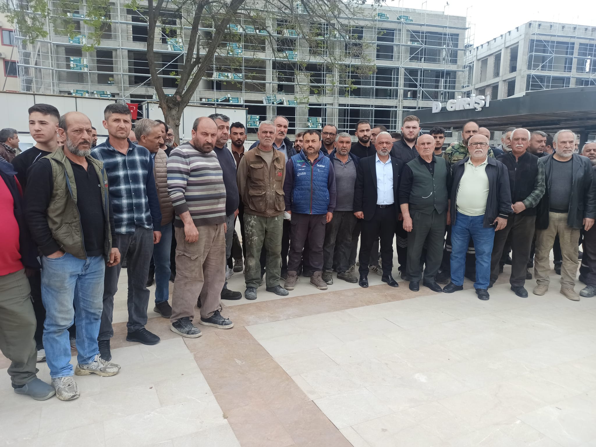 Malatya’da sanayi esnafı, iş yerlerinin kısa sürede boşaltılmasının istenmesine tepki