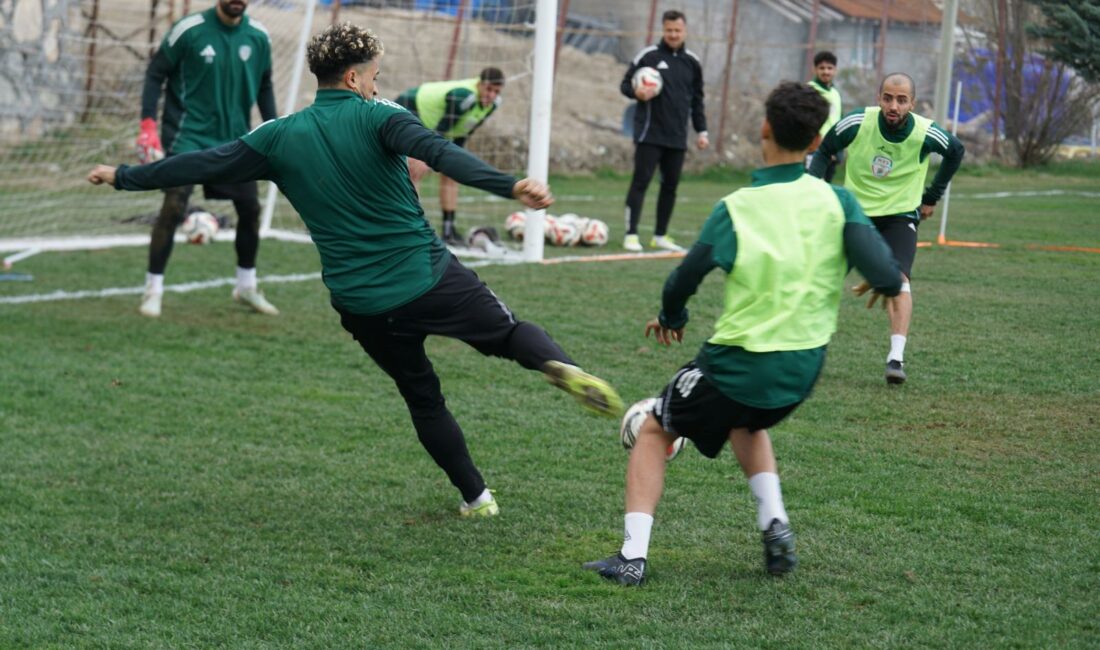 Yeşilyurtspor Teknik Direktör Murat Yıldırım, Karaköprü Belediyespor maçı öncesi yaptığı