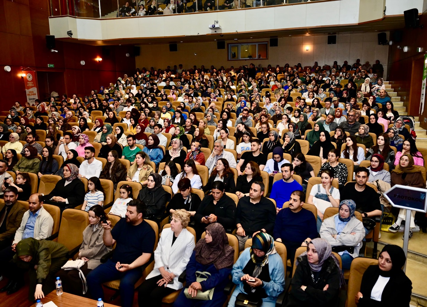 Yeşilyurt Belediyesi Kadın ve Aile Hizmetleri Müdürlüğünün ‘Aile Saadetleri’ Konferansları