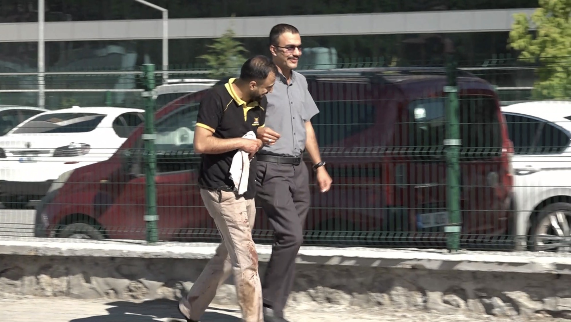Acemi kasaplar iş başında