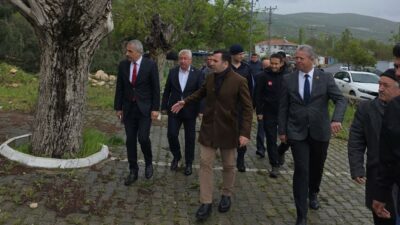 Adıyaman’ın Gölbaşı ilçesinde etkili olan fırtına, Aşağı Azaplı Köyü’nde çeşitli