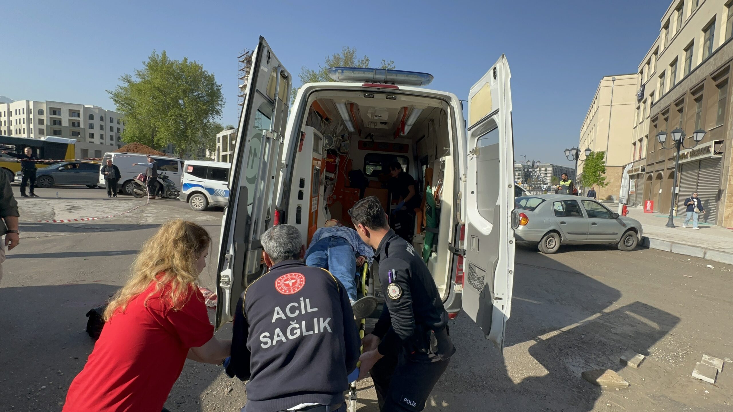 Malatya’da sabah saatlerinde Akpınar girişinde meydana gelen silahlı saldırıda genç