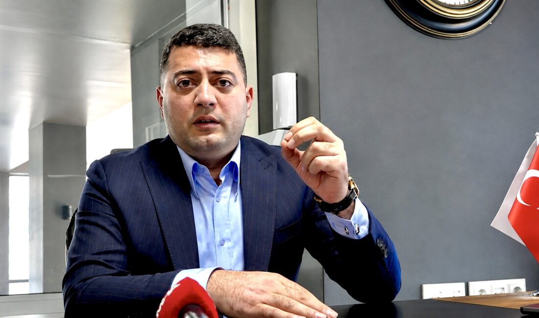 Cumhuriyet Halk Partisi’nde geçmiş dönemde Yeşilyurt İlçe Başkanı olarak görev