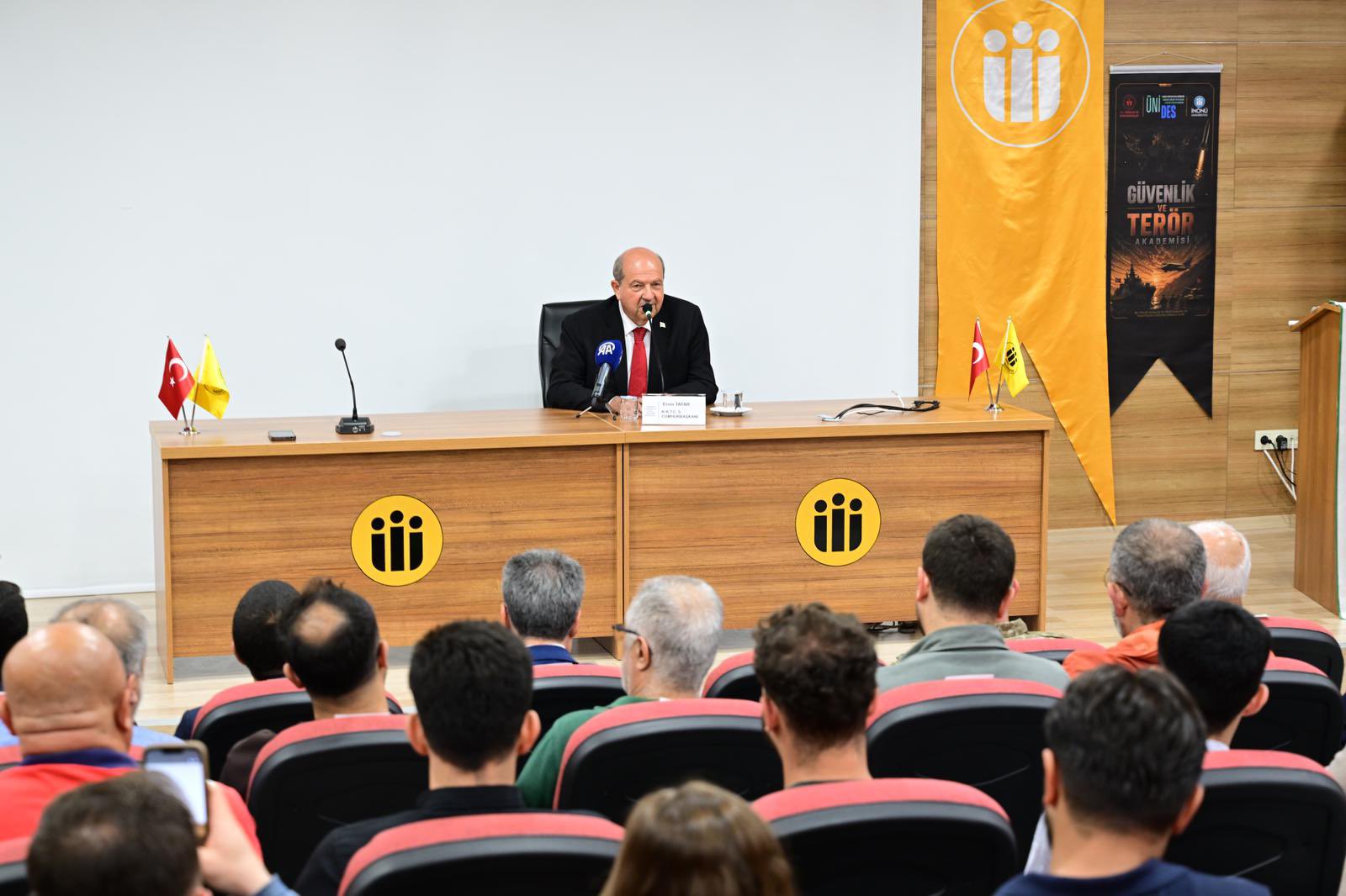 KKTC 5’inci Cumhurbaşkanı Ersin Tatar, Malatya’da katıldığı konferansta Kıbrıs’ın jeopolitik