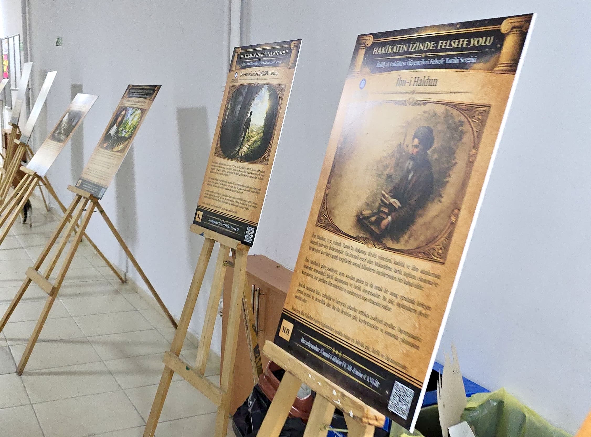 İnönü Üniversitesi İlahiyat Fakültesi’nde, öğrencilerin hazırladığı “Hakikatin İzinde: Felsefe Yolu”