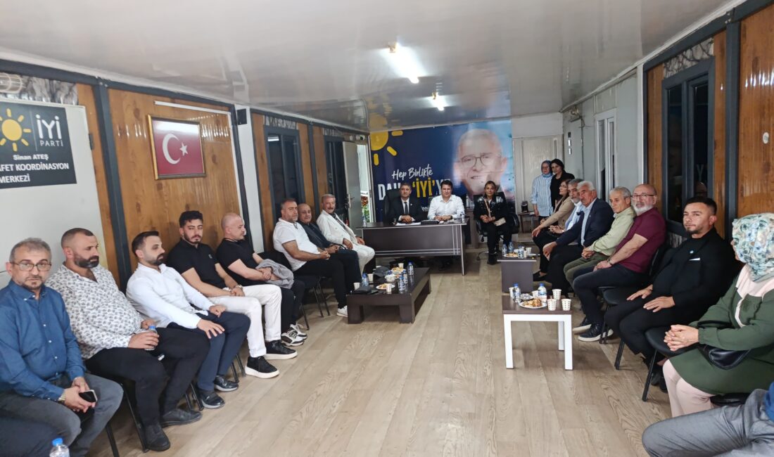 İYİ Parti Malatya İl Başkanlığı tarafından düzenlenen bayramlaşma programında birlik,