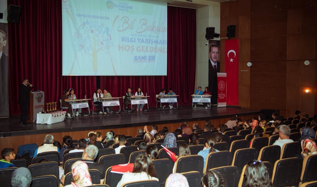 Malatya Büyükşehir Belediyesi’nin düzenlediği “Bil Bakalım Bilgi Yarışması”nda öğrenciler kıyasıya