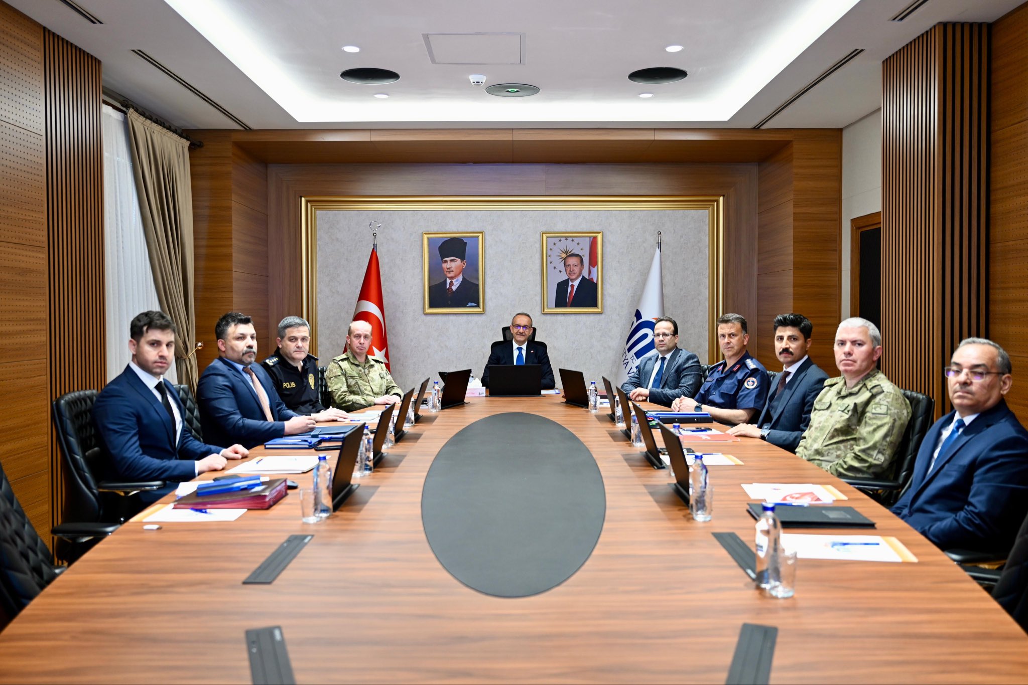 Malatya Valisi Seddar Yavuz başkanlığında gerçekleştirilen İl Güvenlik Asayiş ve