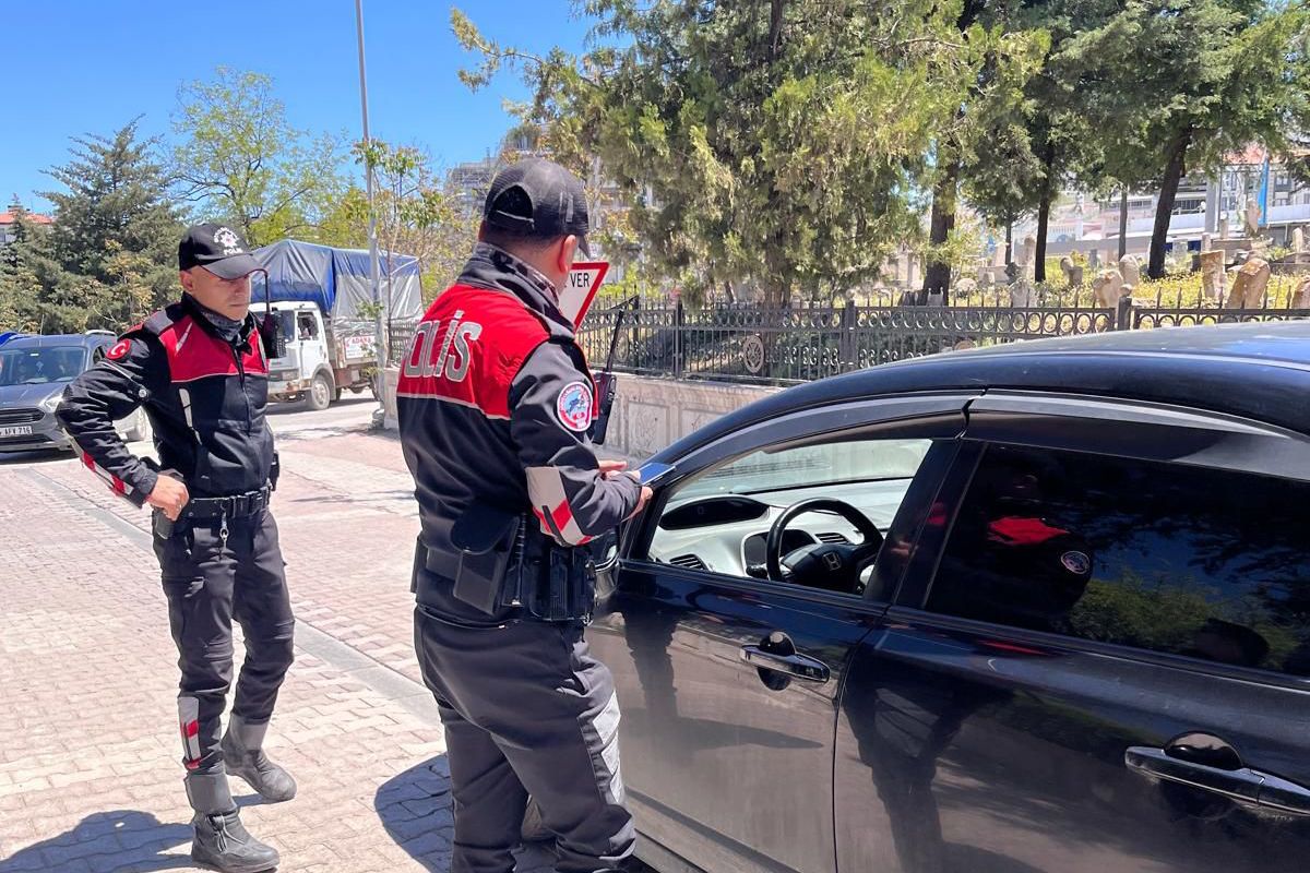Malatya’da mezarlıklar ve çevresinde şüpheli araç ve şahıslara yönelik gerçekleştirilen