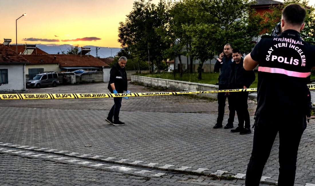 Malatya’da sosyal medya üzerinden başlayan tartışma, çocuk parkında silahlı ve