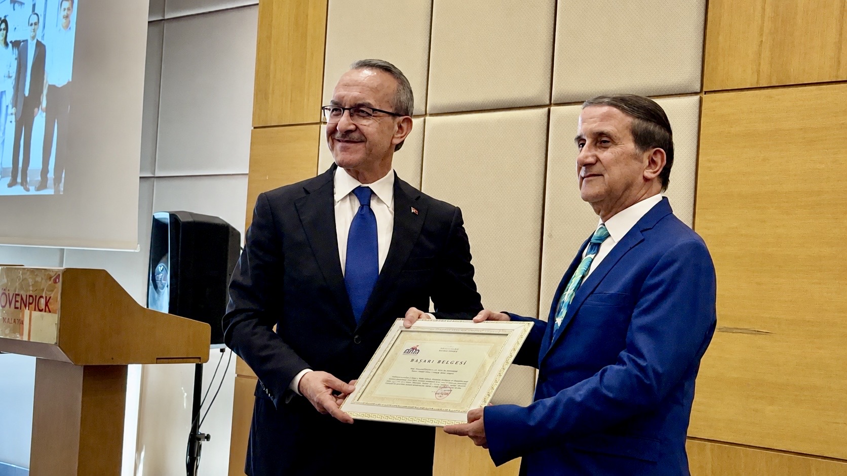 Malatya Valiliği İl Basın ve Halkla İlişkiler Müdürü olarak uzun
