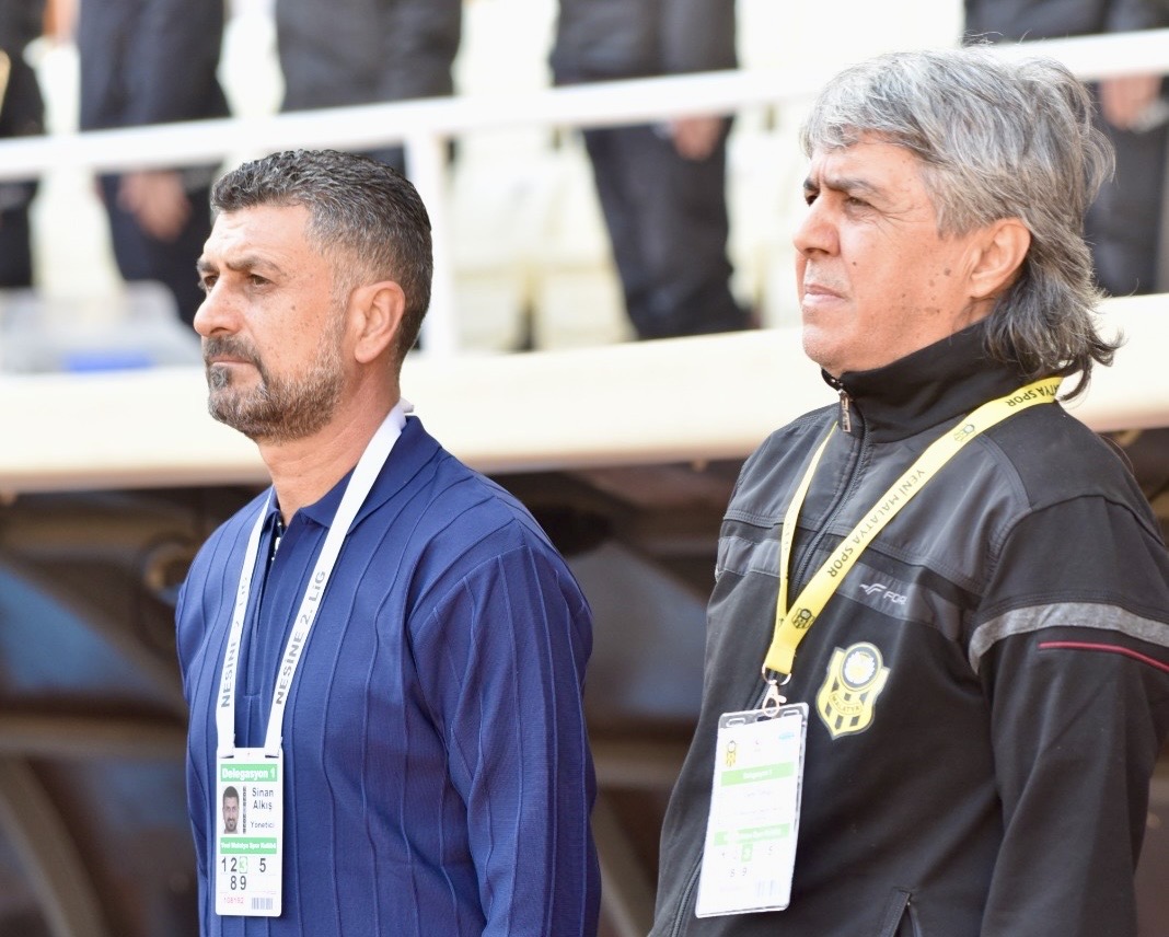 Nesine 3. Lig’e düşen ve ekonomik krizle mücadele eden Yeni