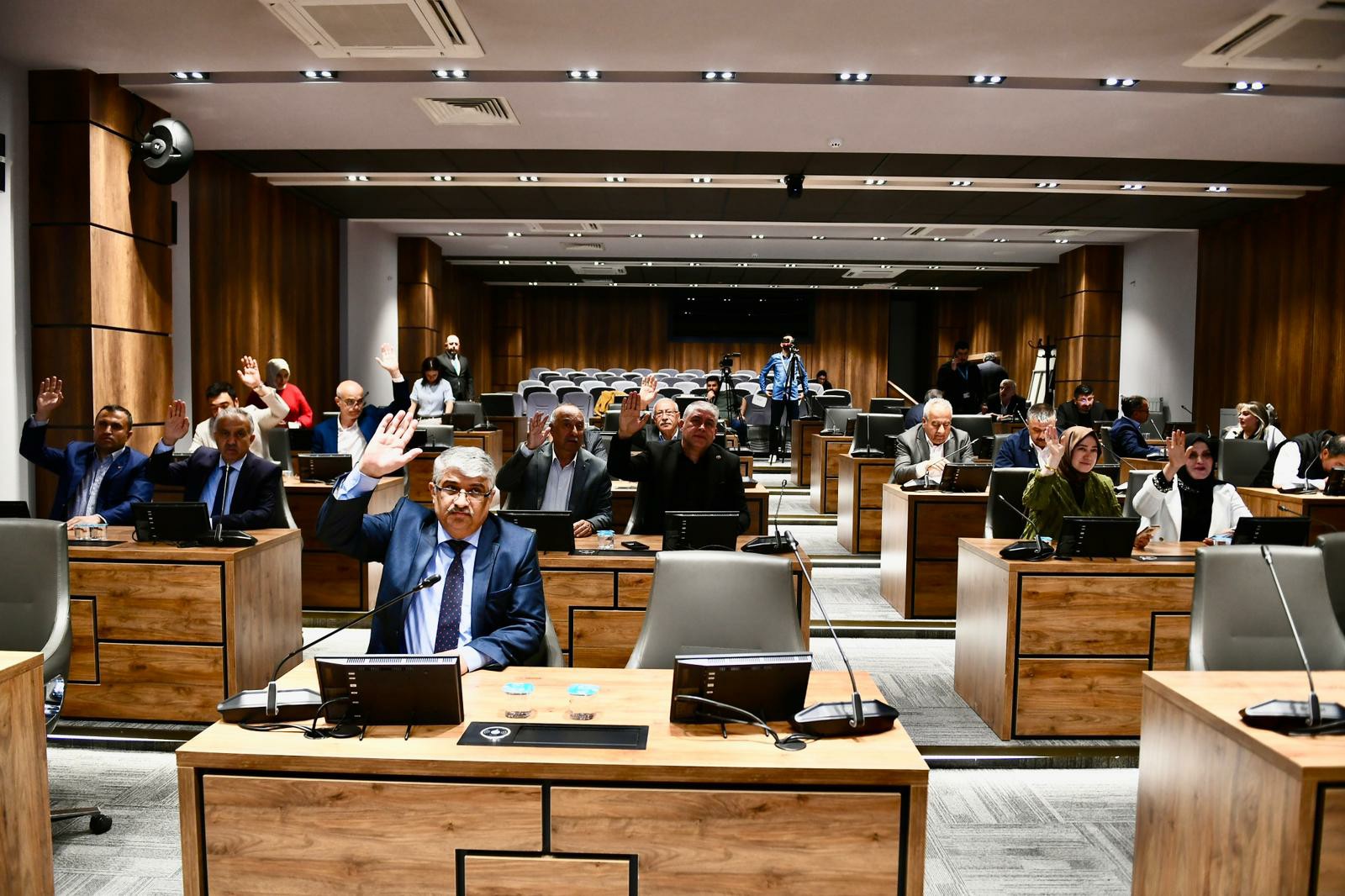 Yeşilyurt Belediye Başkanı Prof. Dr. İlhan Geçit Başkanlığında toplanan Yeşilyurt