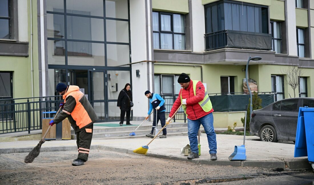 Yeşilyurt Belediyesi, Kurban Bayramı öncesinde ilçe genelinde hazırlıklarını hızlandırdı. Vatandaşların
