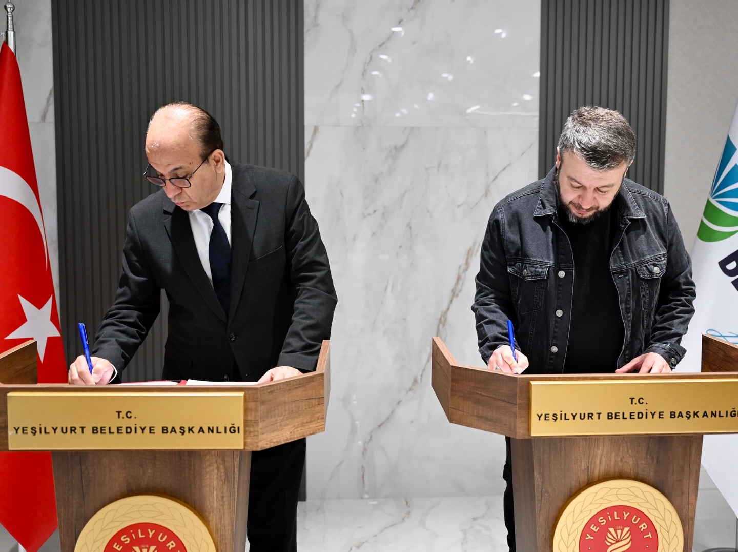 Yeşilyurt Belediyesi, vatandaşların acılı günlerinde daha nezih, düzenli ve donanımlı