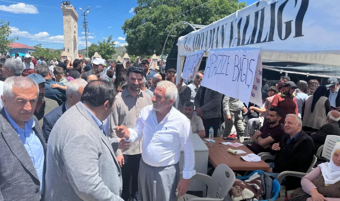 Adıyaman’ın Yedioluk Köyü’nde düzenlenen programda, bölgenin önemli manevi şahsiyetlerinden Ape