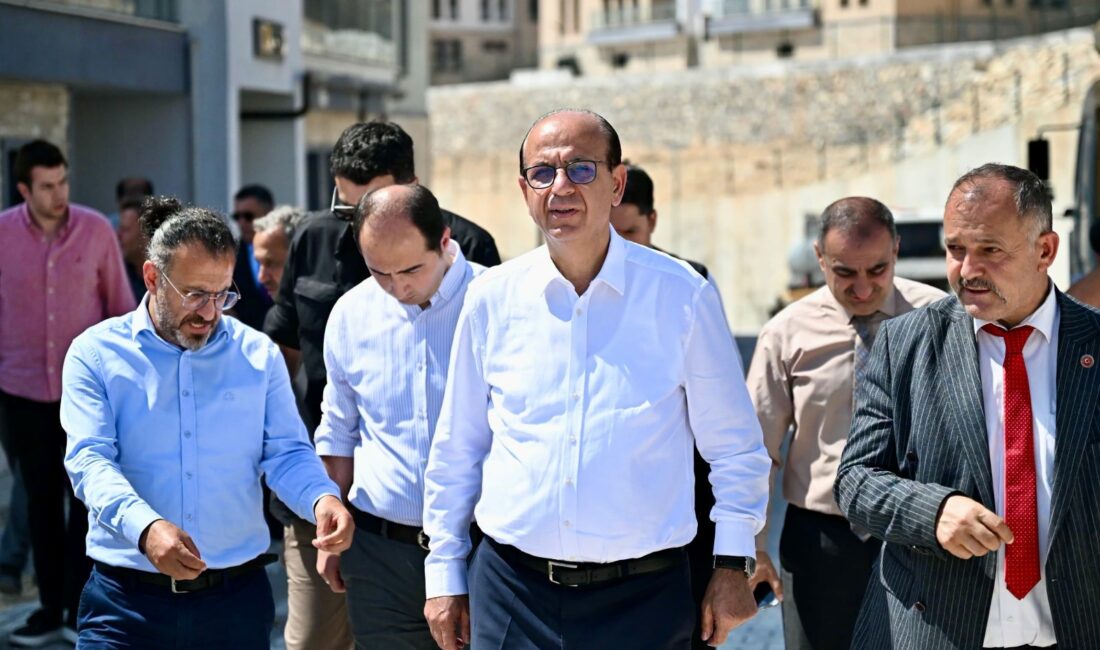 Yeşilyurt Belediye Başkanı Prof. Dr. İlhan Geçit, seçim döneminde Konak