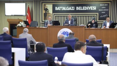Battalgazi Belediye Meclisi, Haziran ayı olağan toplantısını gerçekleştirdi. Mecliste, gündemdeki