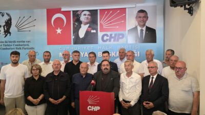Cumhuriyet Halk Partisi (CHP) Malatya İl Başkanlığı’nda sürdürülen Demokrasi Nöbeti