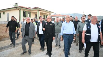 Malatya Valisi Seddar Yavuz, 6 Şubat depremlerinin ardından Doğanşehir ilçesinde