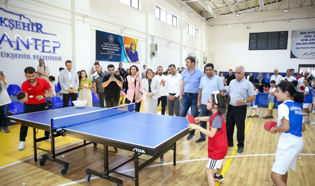 Gaziantep Büyükşehir Belediyesi, öğrencilerin yaz tatilini verimli ve keyifli geçirmesi