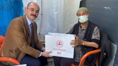 Doğanşehir Kaymakamı Ahmet Fatih Sungur, Babalar Günü dolayısıyla şehit babalarını