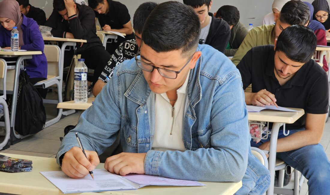 Malatya Büyükşehir Belediyesi tarafından düzenlenen ücretsiz YKS hazırlık kurslarından 2025-2026