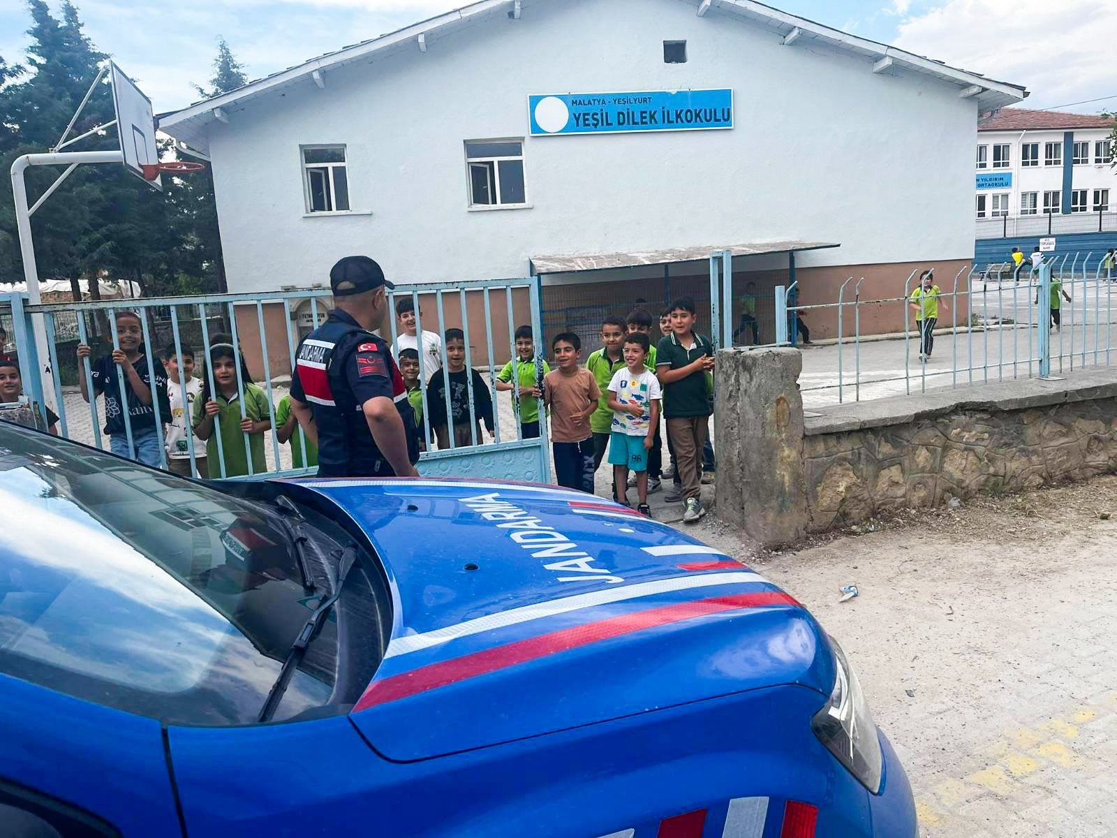 Malatya İl Jandarma Komutanlığı ekiplerince gerçekleştirilen “Huzurlu Sokaklar ve Huzurlu