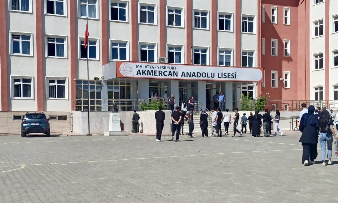 Malatya’da iki gün süren Yükseköğretim Kurumları Sınavı (YKS) herhangi bir