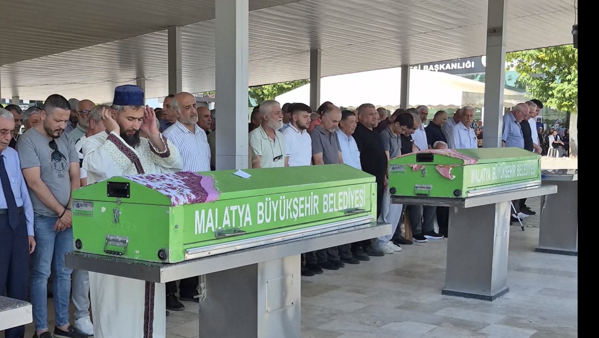 Malatya’da psikiyatrik tedavi gördüğü belirtilen babanın silahlı saldırısında hayatını kaybeden