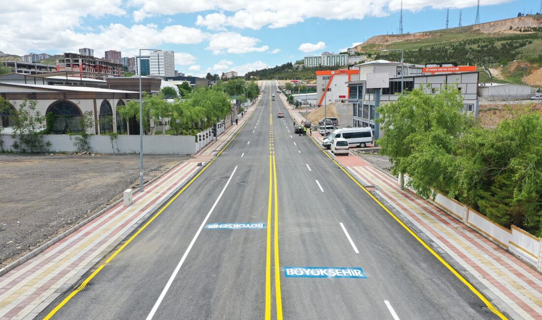 Malatya Büyükşehir Belediyesi tarafından Orduzu Mahallesi Hanbeyoğlu Caddesi’nde yürütülen altyapı