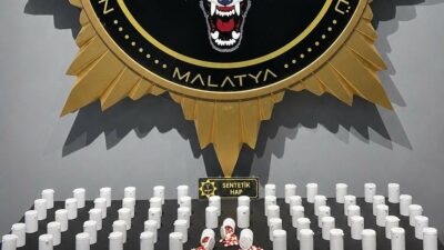 Malatya’da 3 bin 892 adet uyuşturucu hap ile yakalanan 2