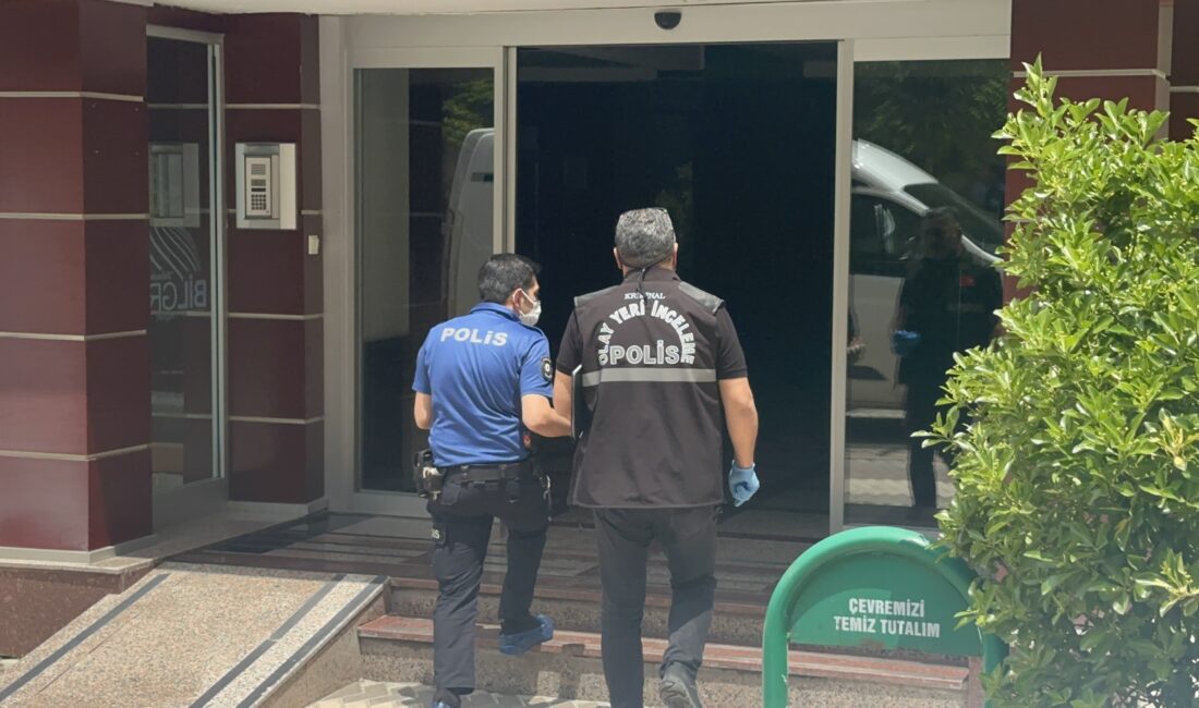 Battalgazi ilçesinde yalnız yaşayan 75 yaşındaki Ünal Eroğlu, evinde ölü