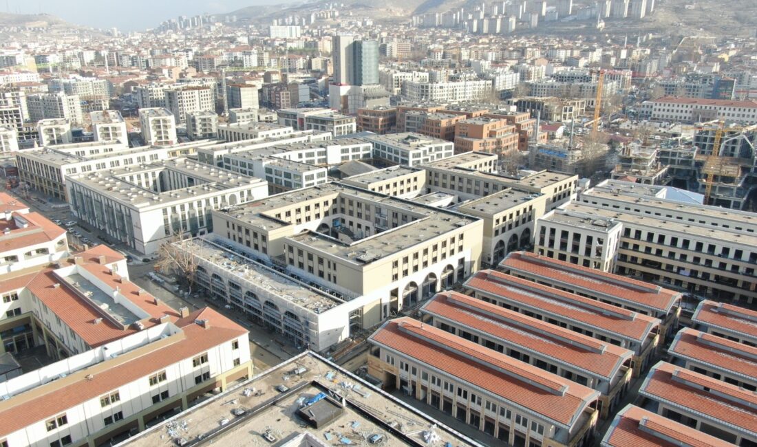 AK Parti Malatya Milletvekili Abdurrahman Babacan, Yeni Malatya Çarşısı’nda uygulanacak