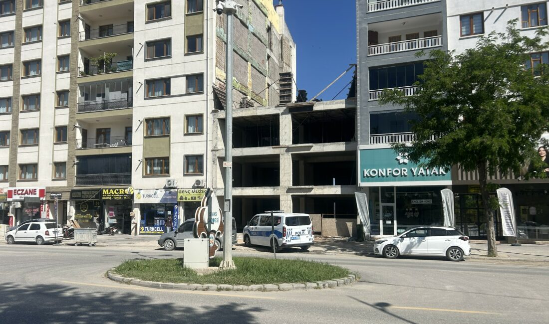 Yerinde Dönüşüm İnşaatında İş Kazası: İşçi YaralandıThank you for reading
