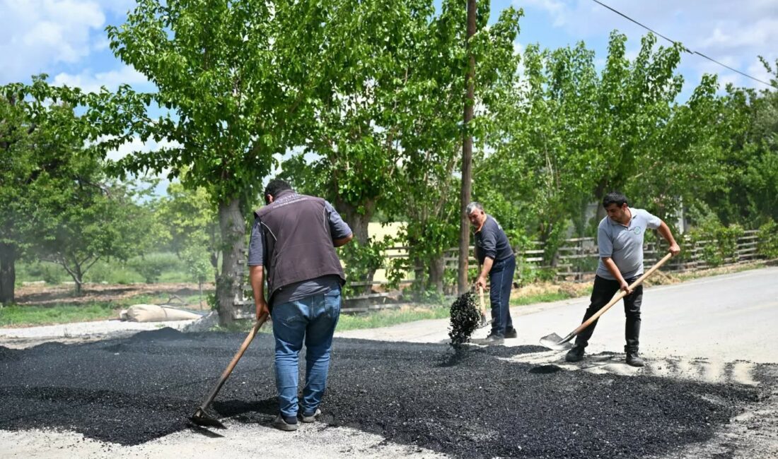 Yeşilyurt Belediyesi, ilçenin ulaşım altyapısını güçlendirmeye yönelik çalışmaları kapsamında Topsöğüt