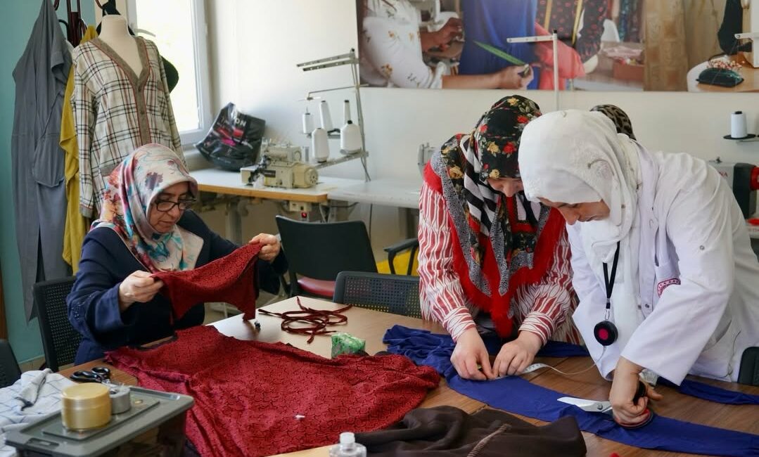 Yeşilyurt Belediyesi tarafından hizmete sunulan Yeşilyurt Mesleki Eğitim ve Yaşam
